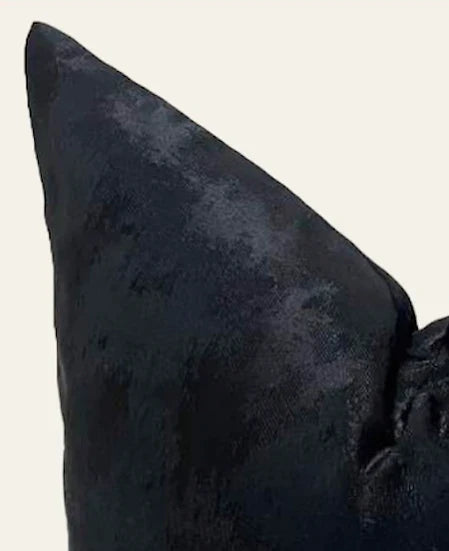 NOIRE — Wholesale Throw Pillows